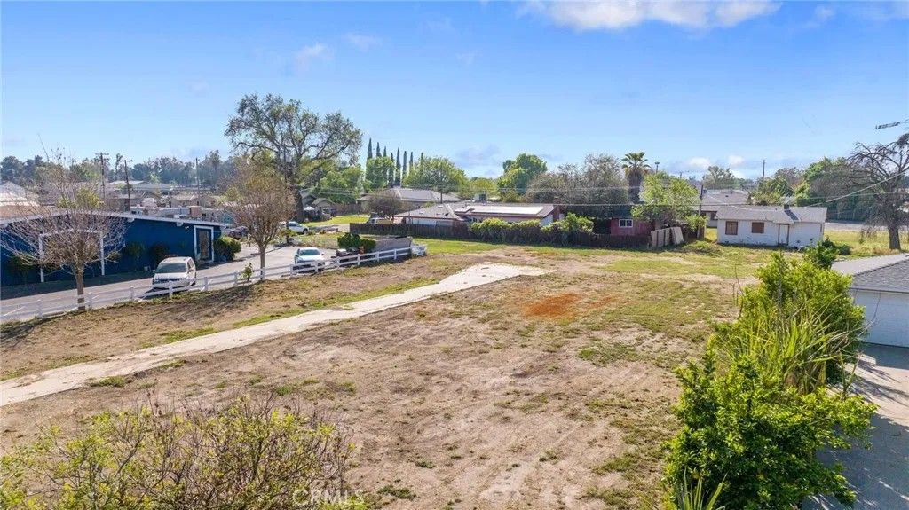 Photo of 271 S Lemoore Ave, Lemoore, CA 93245 (MLS # FR26062305)