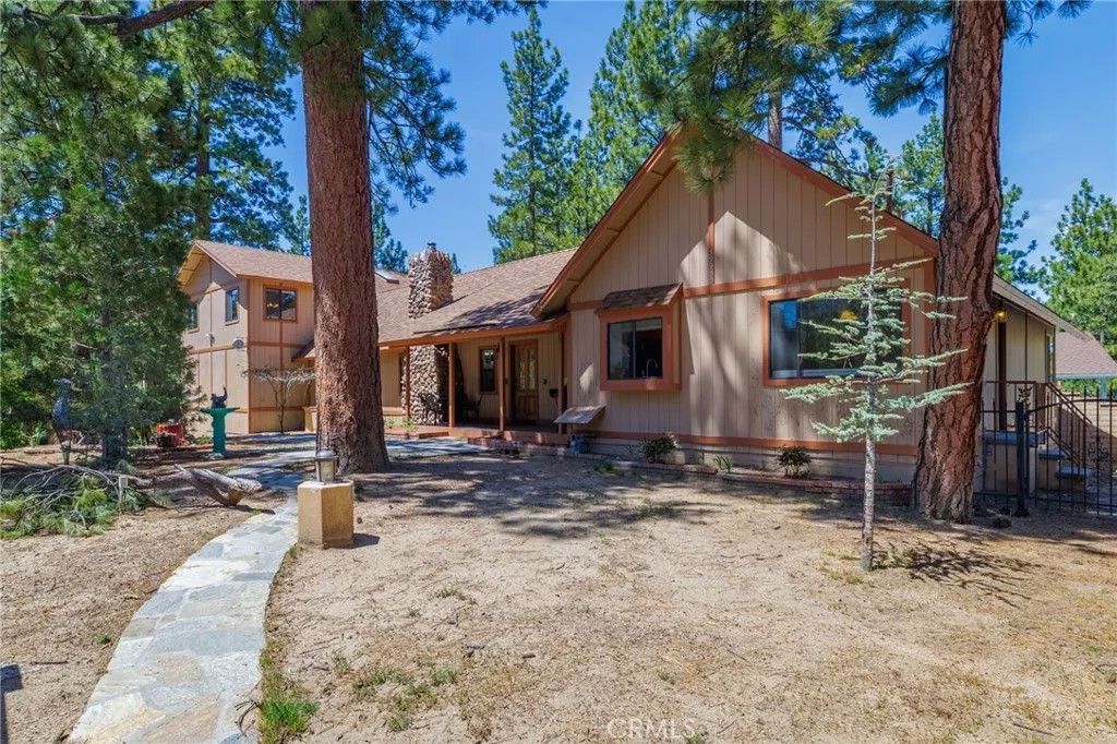 39900 Lakeview