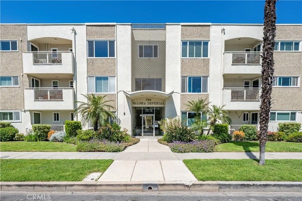Photo of 3101 E 2nd Street #7B, Long Beach, CA 90803 (MLS # PW26082002)