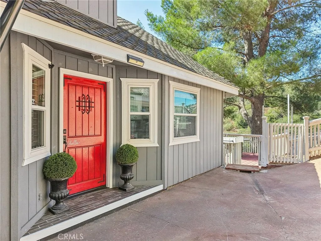 16908 Hillside Drive