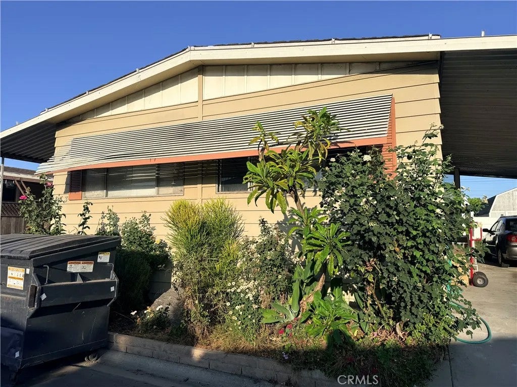 Photo of 3595 Santa Fe AVE, Long Beach, CA 90810 (MLS # PW26214560)