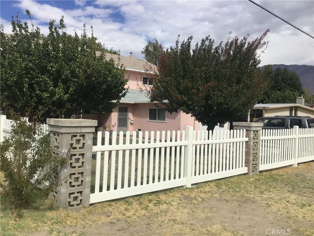 Photo of 281 Lubken Ave, CA 93545 (MLS # CV25242944)