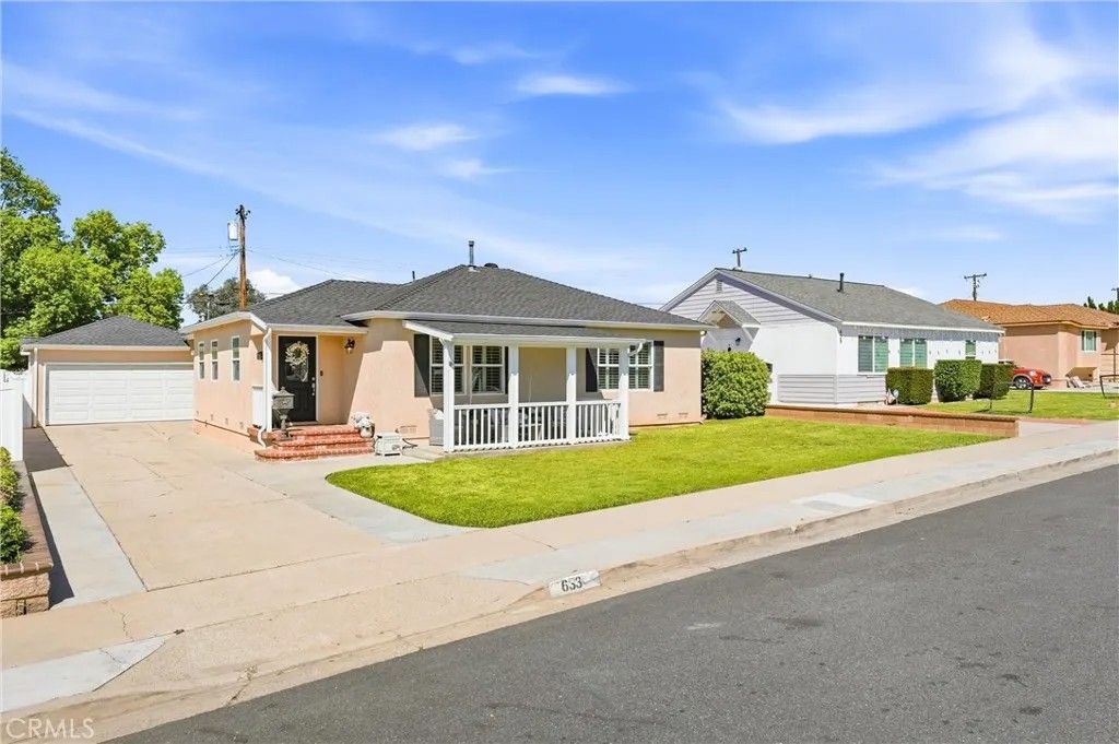 Photo of 633 Laurel Avenue, Brea, CA 92821 (MLS # PW26062228)