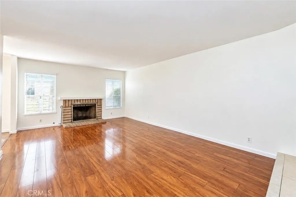 64 Ashbrook