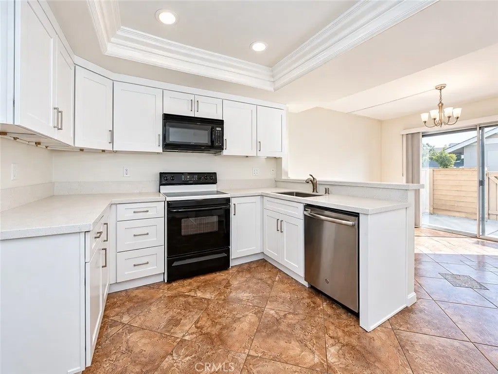 64 Ashbrook