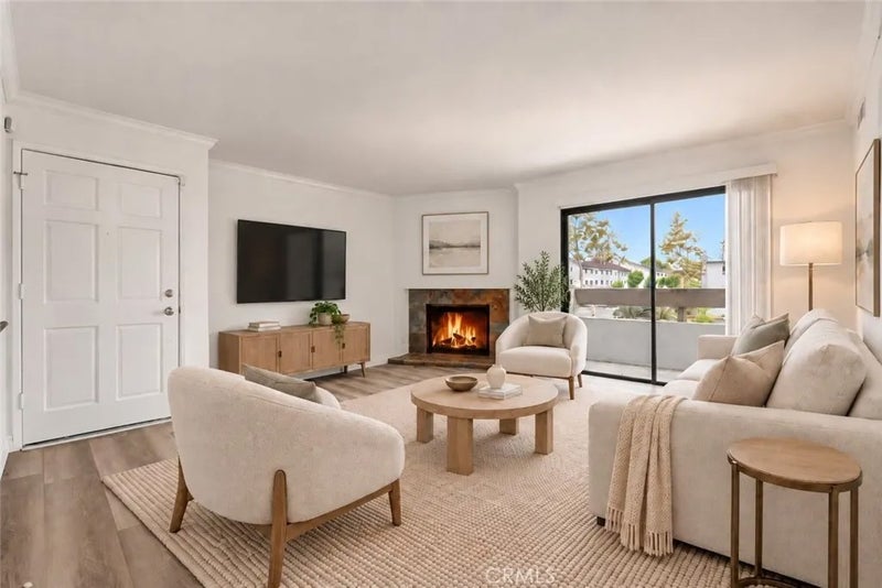 19620 Sherman Way Unit 1
