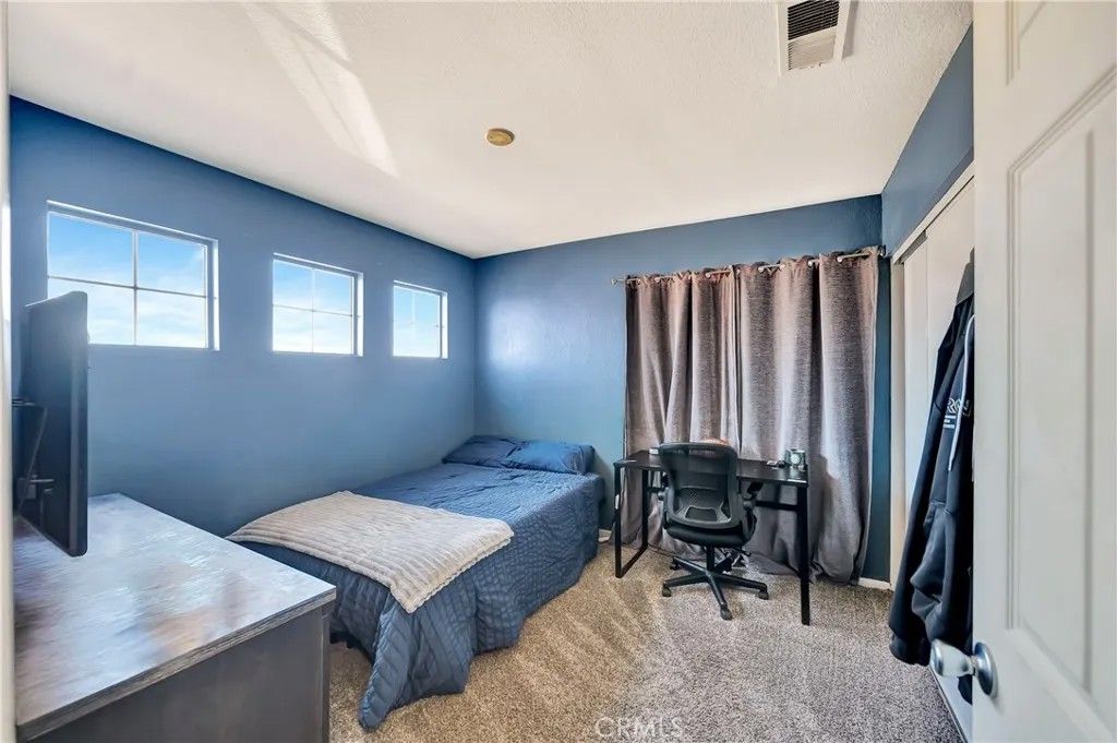 Photo of 44241 Tahoe Way, Lancaster, CA 93536 (MLS # SR26055299)