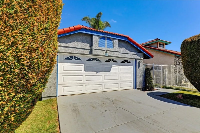 623 W Indigo Street