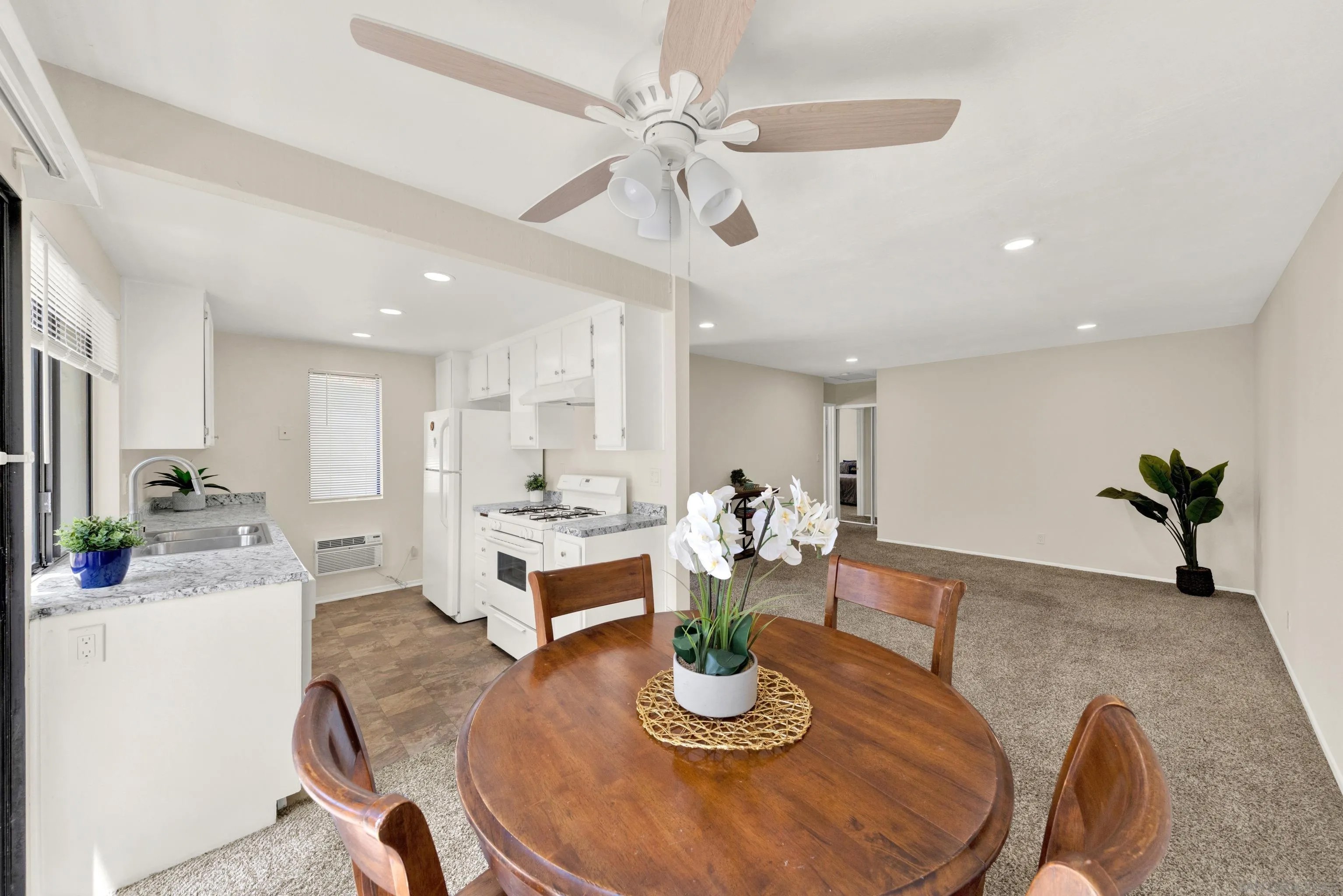 11162 Kelowna Rd 42