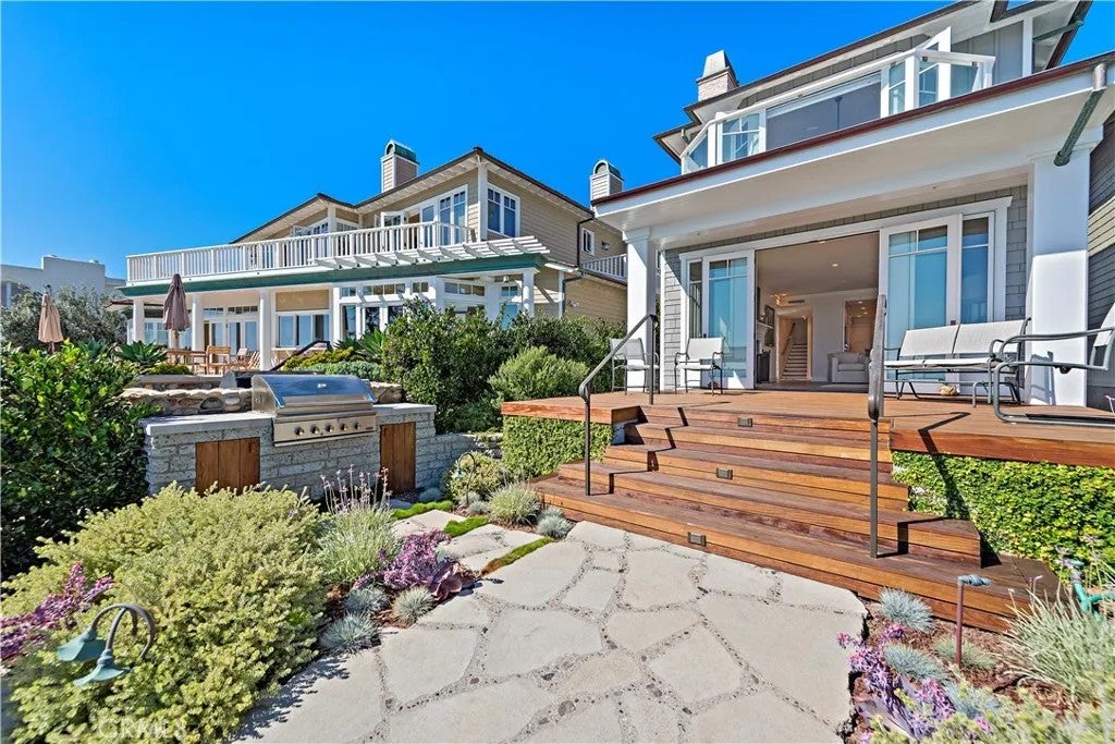 Photo of 1369 Gaviota Drive, Laguna Beach, CA 92651 (MLS # LG26214149)