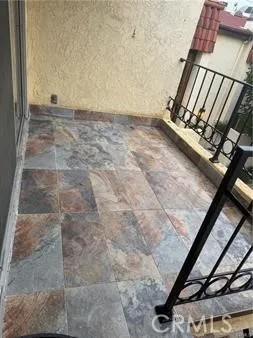 1130 W Huntington Drive 8