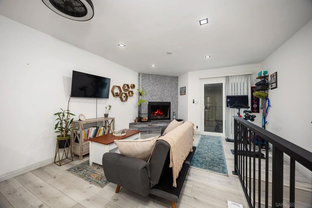 Photo of 4380 Temecula St #4, San Diego, CA 92107 (MLS # 260007513)