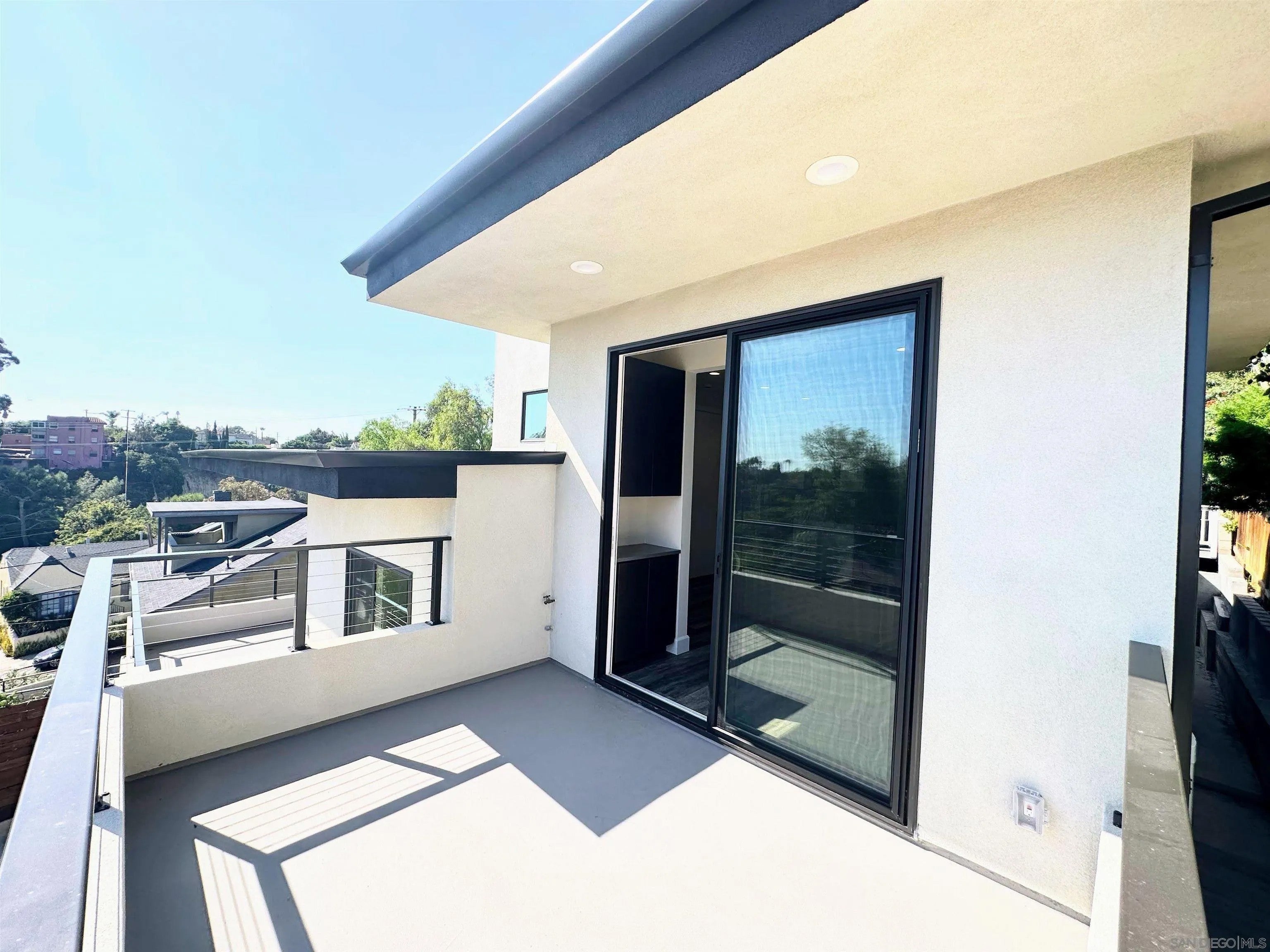 426 Sloane Ave 2