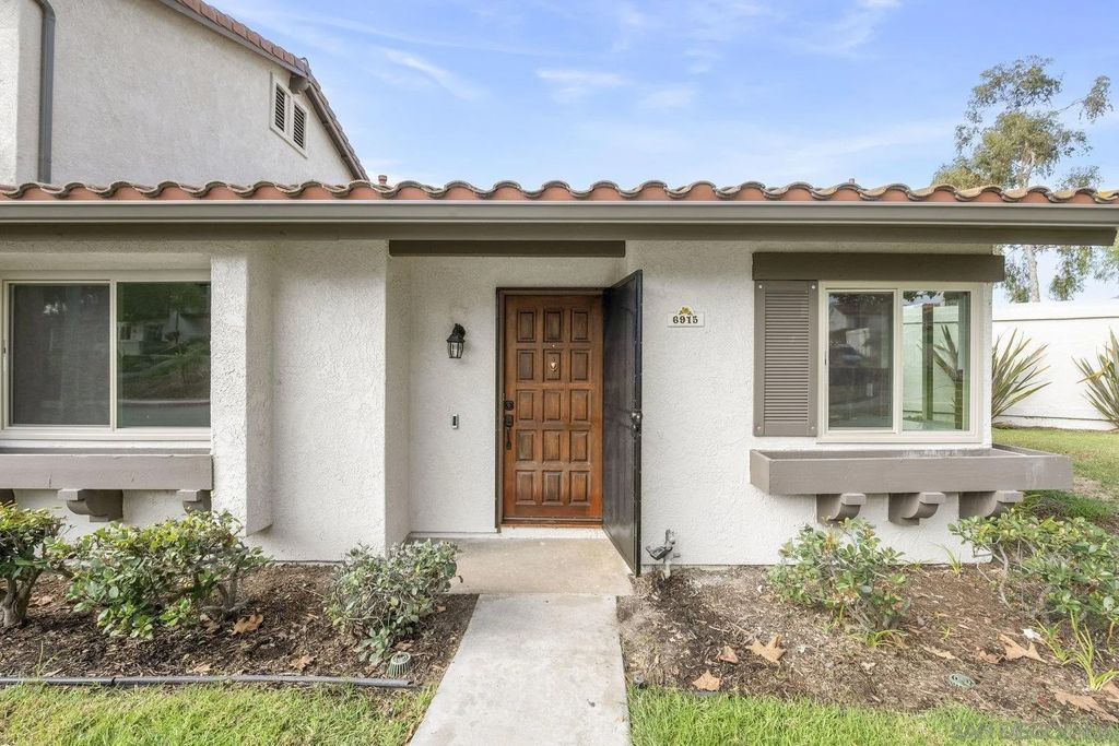 Photo of 6915 Pear Tree Dr, Carlsbad, CA 92011 (MLS # 250036537)