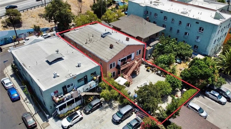 1943 Estrella Avenue