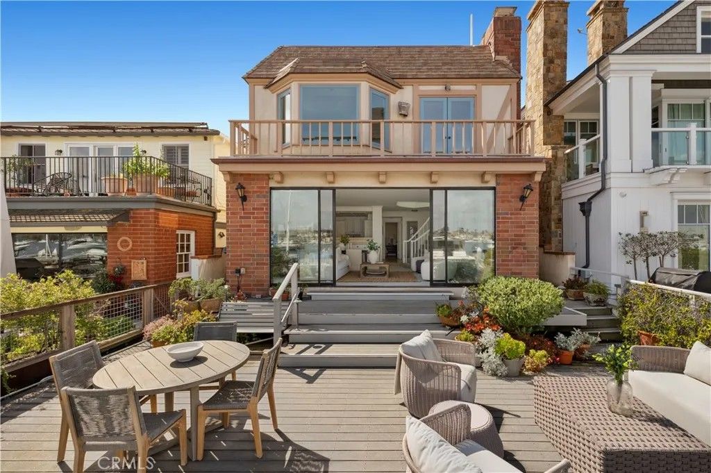 Photo of 1214 E Balboa Boulevard, Newport Beach, CA 92661 (MLS # NP26029763)