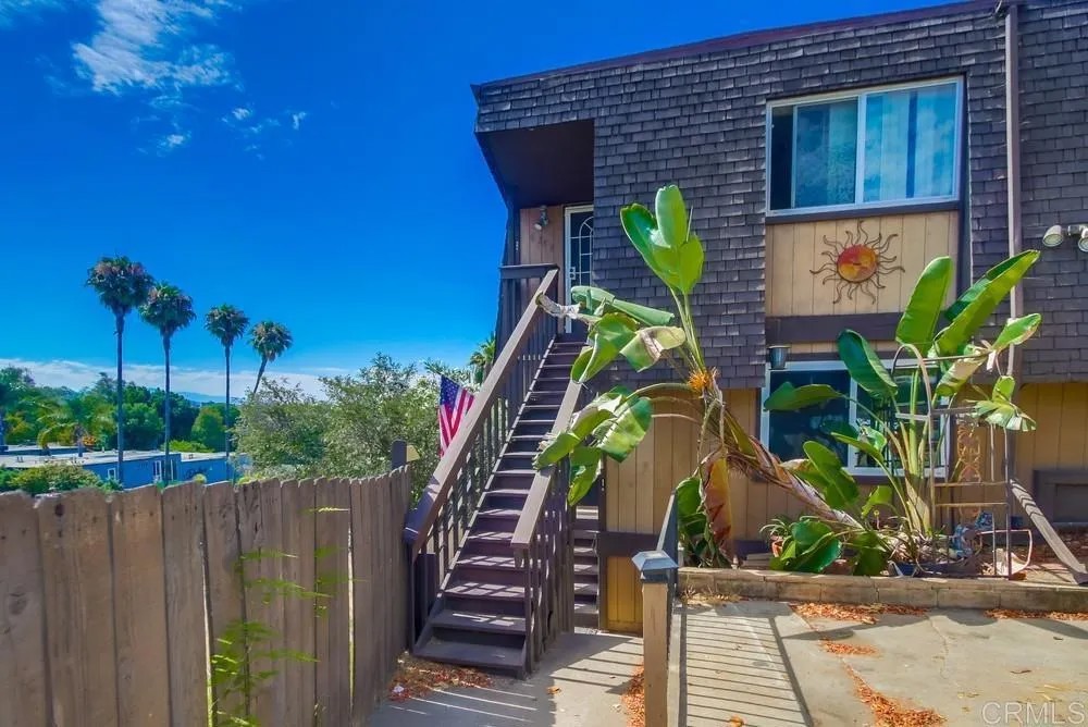 4348 College Ave 1