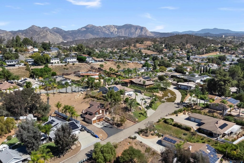 Photo of 13020 Manajo Way, Lakeside, CA 92040 (MLS # 260024600)