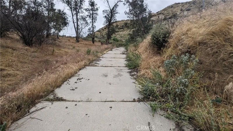 9335 Reche Canyon