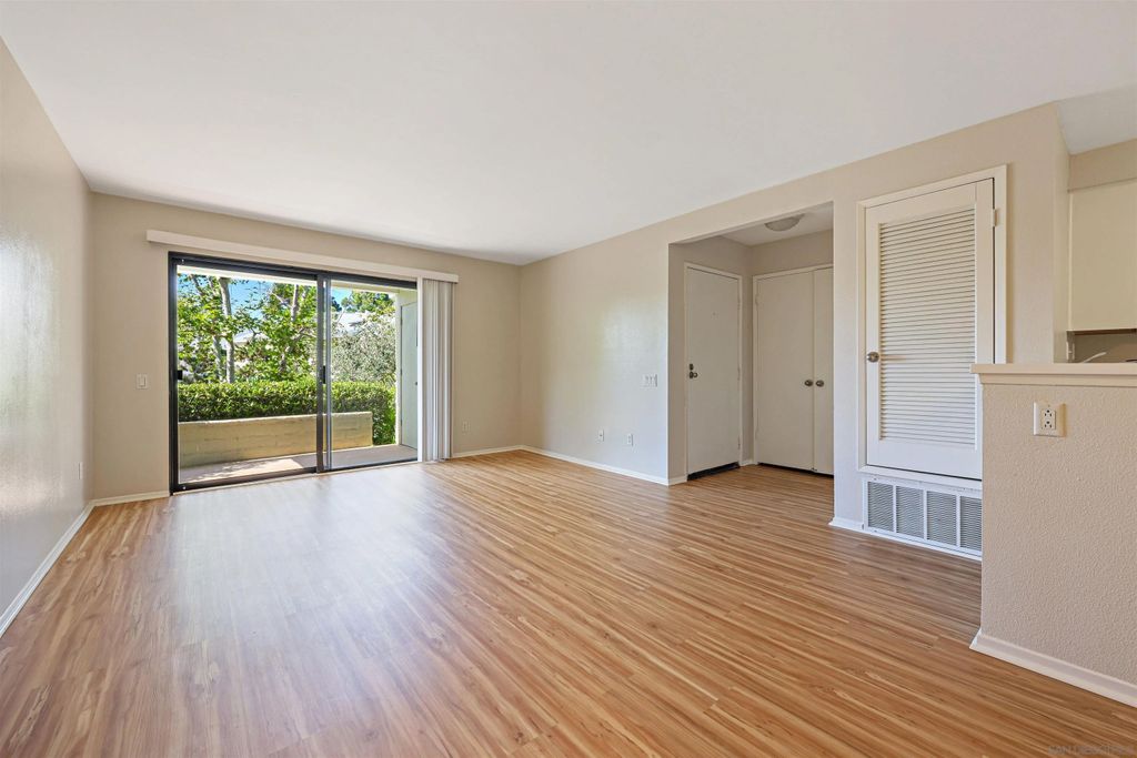 Photo of 12283 Carmel Vista Rd #122, San Diego, CA 92130 (MLS # 250045883)