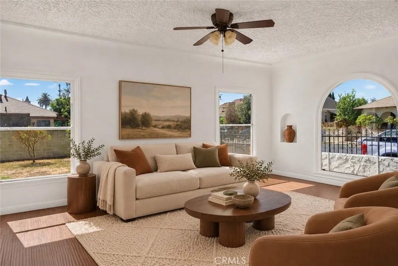 342 N Mesa