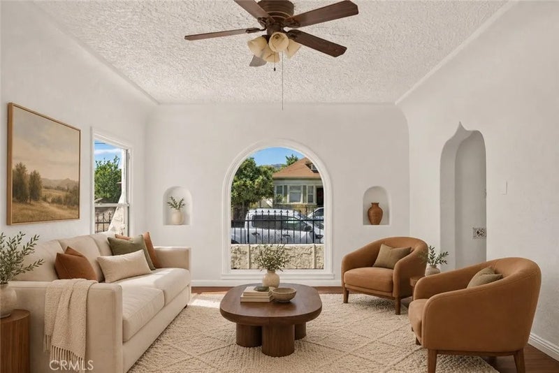 342 N Mesa