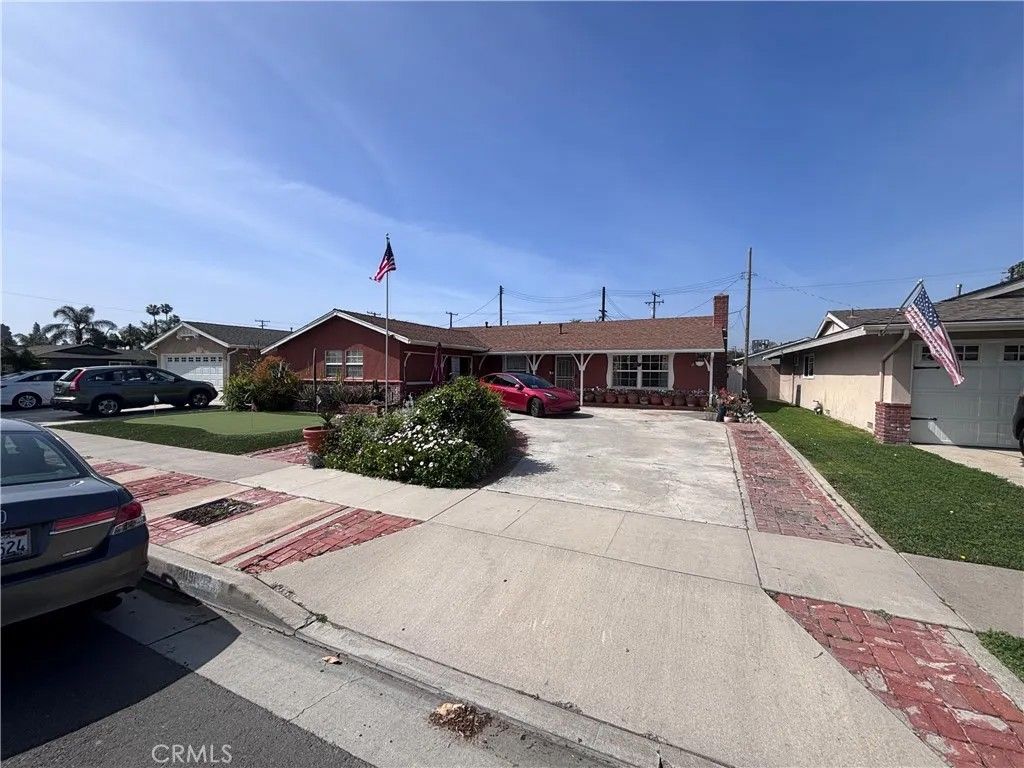 Photo of 12091 Blackmer St, Garden Grove, CA 92845 (MLS # SW26065817)