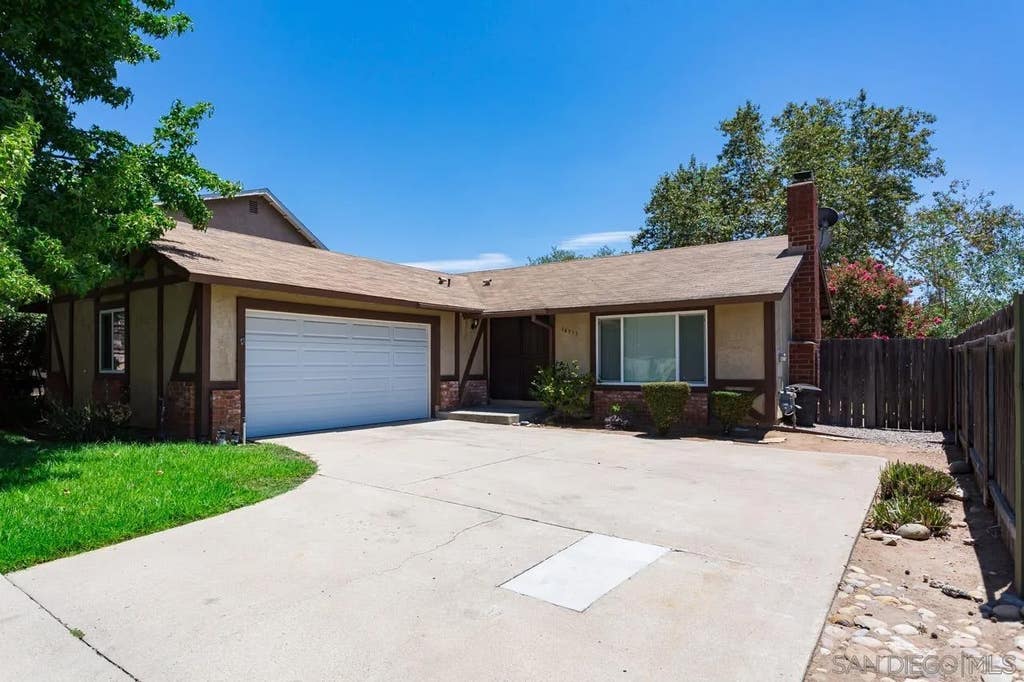 Photo of 14933 Cinchring Drive, Poway, CA 92064 (MLS # 260018320)