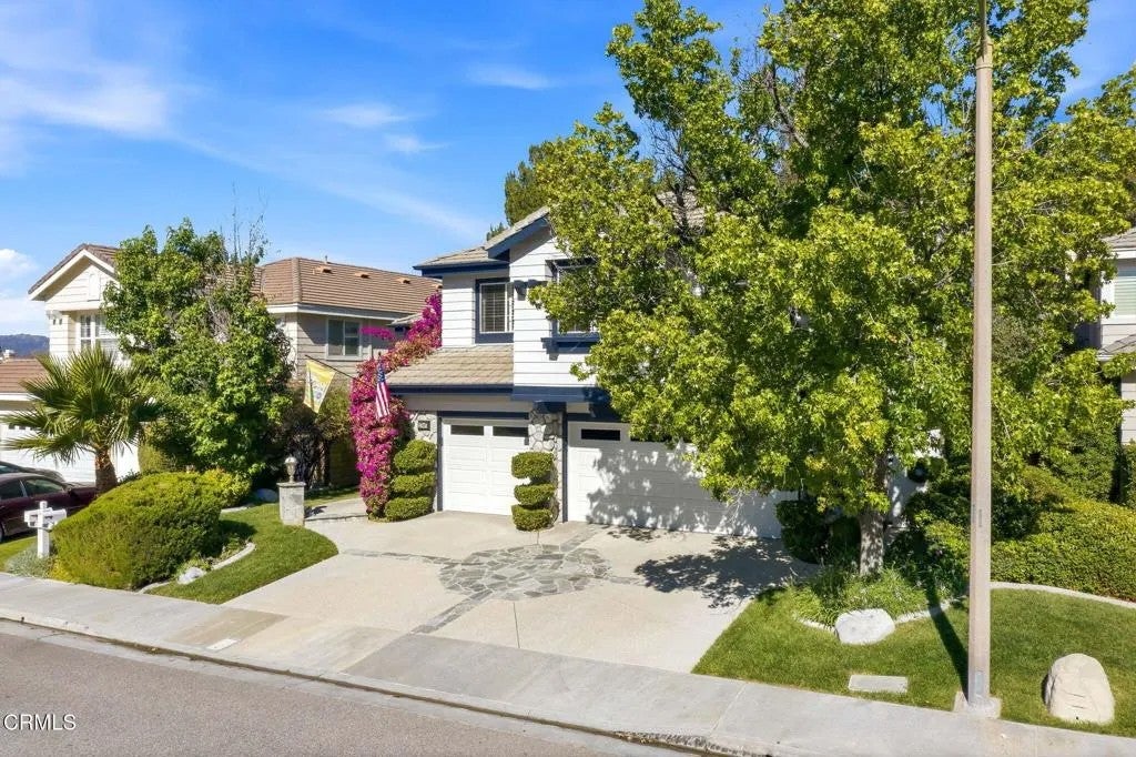 27407 Whitefield Place