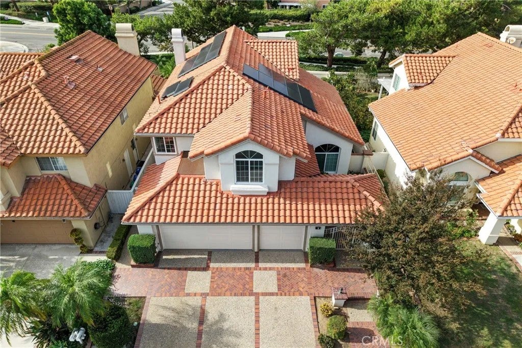 Photo of 3 Salerno, Irvine, CA 92614 (MLS # OC26234595)
