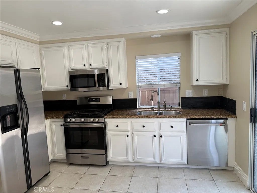 4 Sherrelwood Court