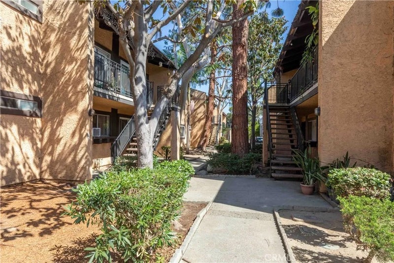 21522 Belshire 12