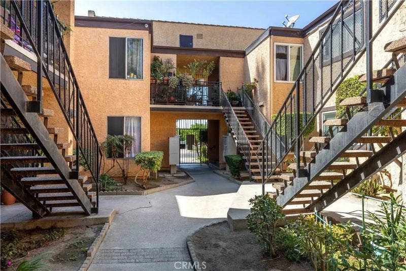 21522 Belshire 12