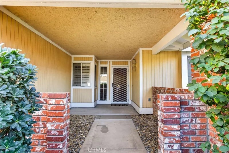 866 Villanova Court