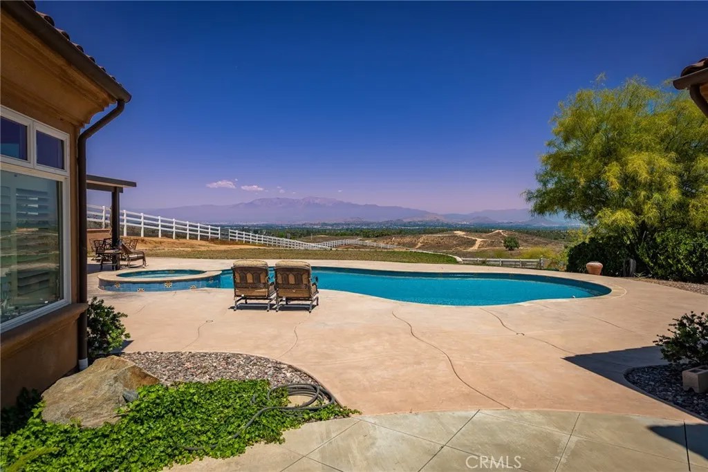 9609 Equestrian Drive