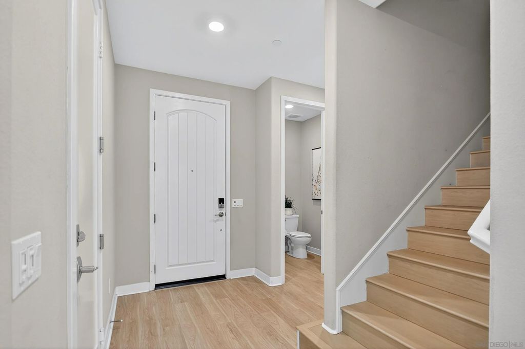 Photo of 1733 Artemisia Ct, Carlsbad, CA 92011 (MLS # 250042024)