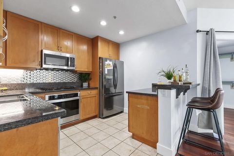 Tiny photo for 850 Beech St #511, San Diego, CA 92101 (MLS # 250038696)