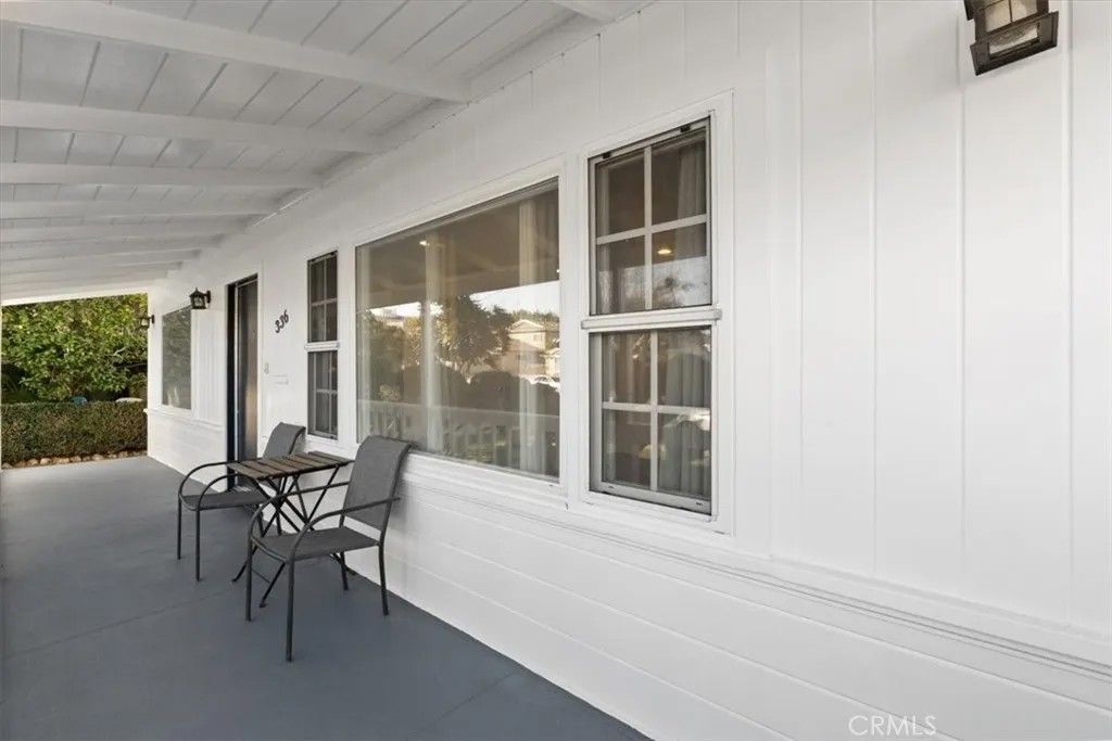 Photo of 336 W Hillcrest Blvd, Inglewood, CA 90301 (MLS # SB26005427)