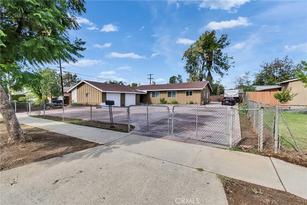 5121 Sierra Street