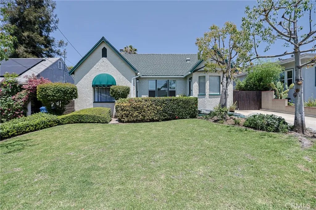 12417 Rose Drive