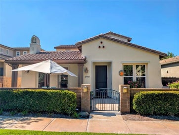 27988 Red Pine Court Valencia CA 91354