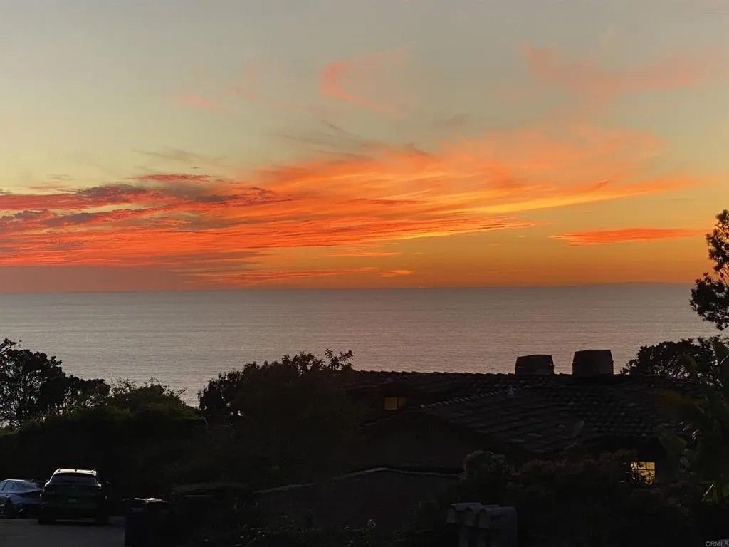 Photo of 622 Kalamath Dr, Del Mar, CA 92014 (MLS # NDP2603553)