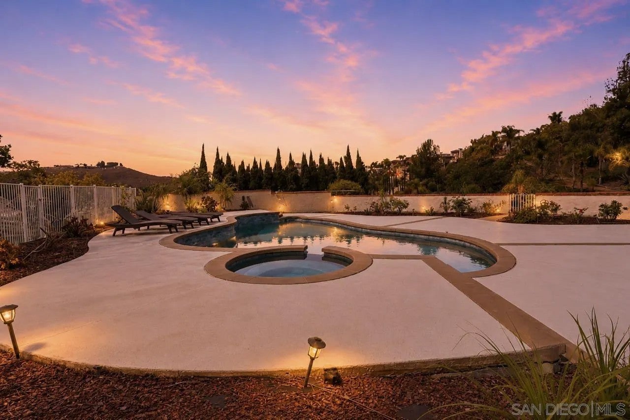1223 Burris Drive