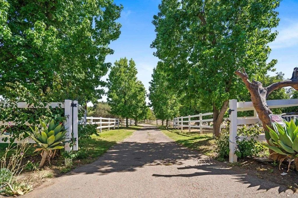 Photo of 13511 Hilldale Road, Valley Center, CA 92082 (MLS # NDP2506190)