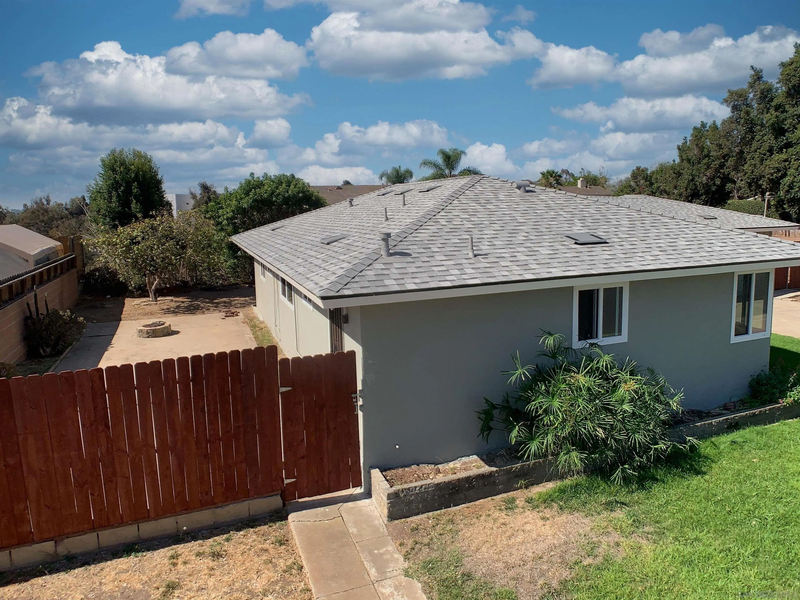 7731 Mockingbird Dr