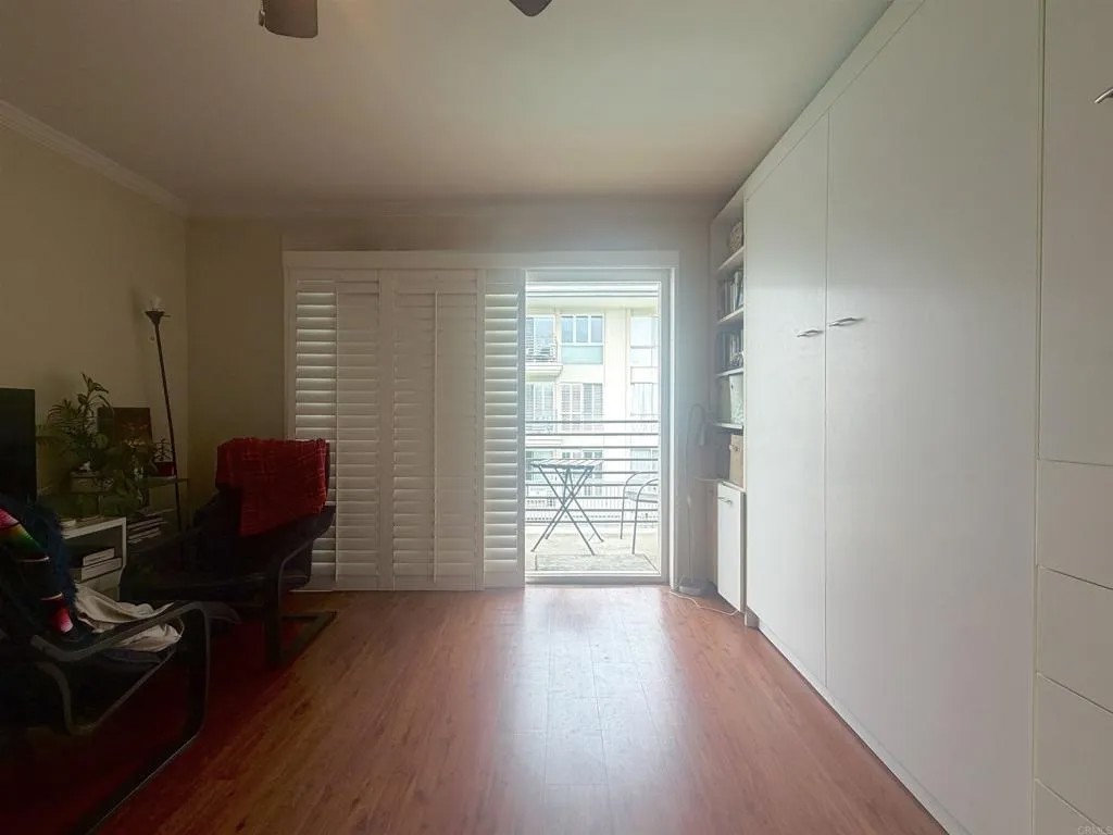 1021 Scott St 233