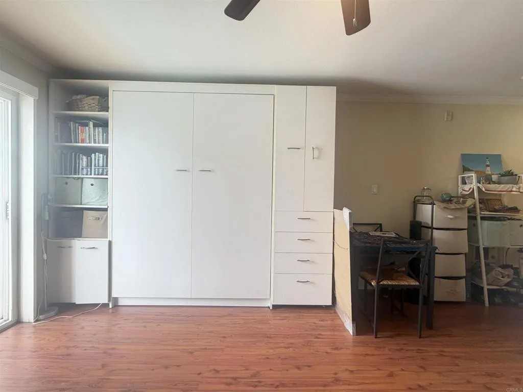 1021 Scott St 233