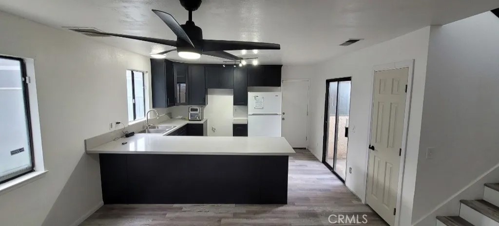 4821 Village Green