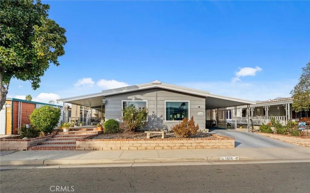 Photo of 1420 Cabrillo Drive, Hemet, CA 92543 (MLS # SW25276295)