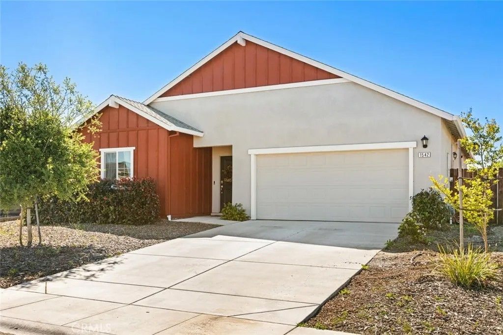 Photo of 1542 Oakwood Drive, Orland, CA 95963 (MLS # SN26073475)